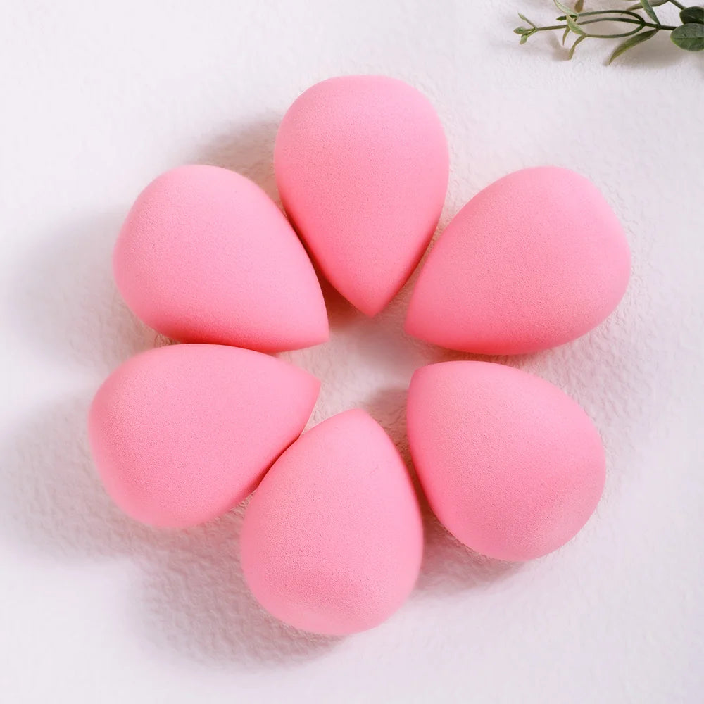 Set of 6PCS water drop beauty sponges, ideal for applying concealer, powder, and foundation for a flawless makeup finish